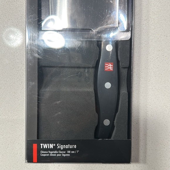 Zwilling J.A. Henckels TWIN Signature Chinese Vegetable Cleaver 7” - Picture 5 of 7